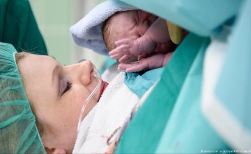 الأم والطفل