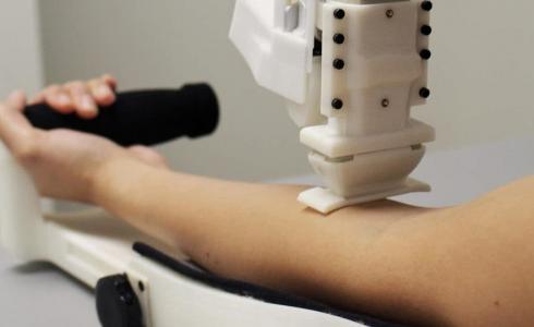 روبوت يرى تحت الجلد