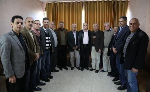 الشعبية تستقبل وفداً قيادياً من المبادرة مهنئاً بانطلاقتها