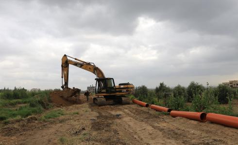 مشروع تمديد خط الصرف الصحي الرئيس في شارع الكرامة شرق المدينة  (3).JPG