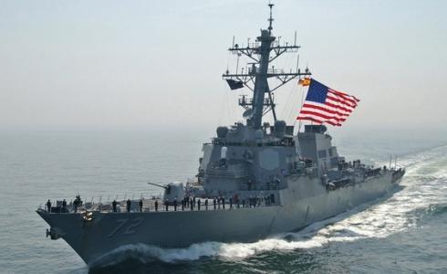 مدمرة أمريكية في قطر