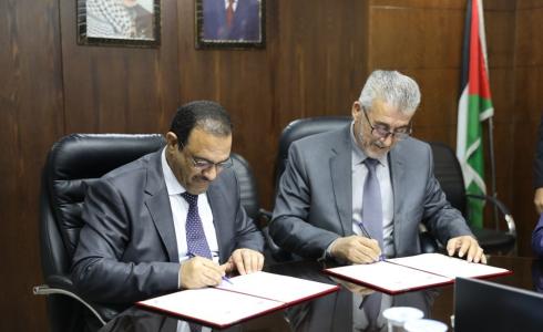 هيئة مكافحة الفساد ووزارة الحكم المحلي توقعان مذكرة تفاهم لتعزيز العمل المشترك