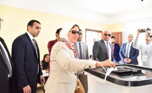 وزيرة الصحة المصرية تشارك في الاستفتاء على التعديلات الدستورية 2019