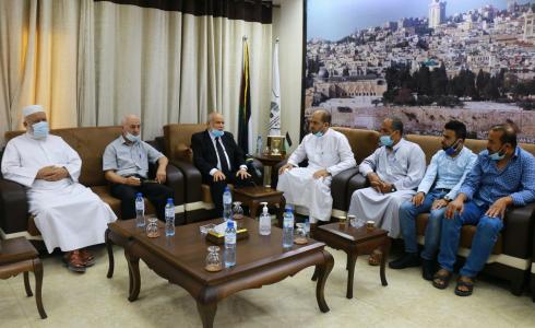 لقاء أحمد بحر مع عائلة البشيتي