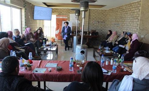 المركز الفلسطيني ينظم دورة تدريبية حول بدائل العنف