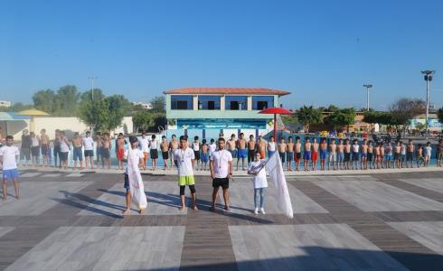 دورة تدريبية في مجال السباحة