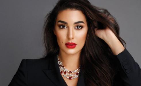 شاهد: شبيهة الفنانة ياسمين صبري تشعل مواقع التواصل