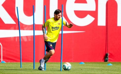 ليونيل ميسي - برشلونة يعود للتدريبات