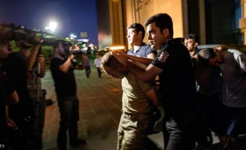 السلطات التركية قامت بحملة اعتقالات واسعة عقب الانقلاب الفاشل