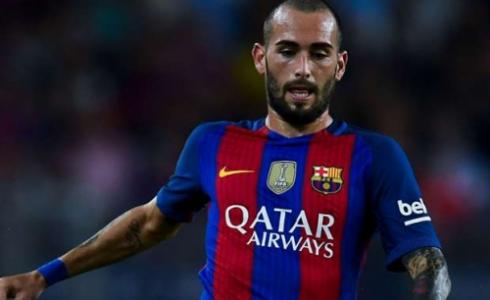 أليكس فيدال مدافع برشلونة