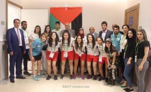 خلال الزيارة