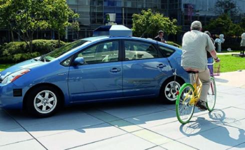 سيارة ذاتية القيادة - توضيحية