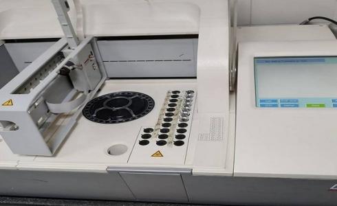 تطوير الخدمات المخبرية بغزة