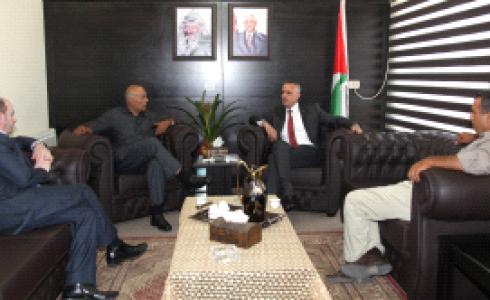 علي أبو دياك، مع سفير فلسطين لدى سيرلانكا زهير زيد