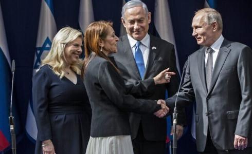 بوتين ووالدة المعتقلة الإسرائيلية