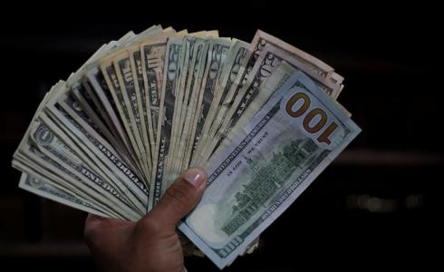 صرف الدولار مقابل الجنيه السوداني في السوق السوداء اليوم