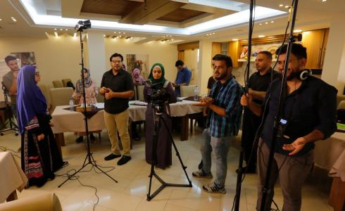بيت الصحافة يعقد دورة تدريبية بعنوان " صناعة الفيلم القصير"