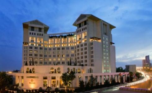 أحد الفنادق في رام الله