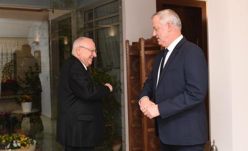 ريفلين و غانتس