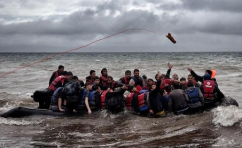 قارب مهاجرين