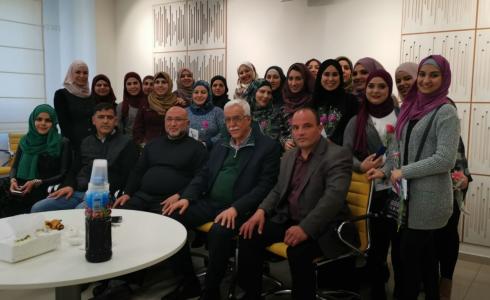 كهرباء القدس تكرم العاملات