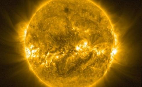 من الأسئلة المحيرة التي تحاول المهمة الإجابة عنها: لماذا هالة الشمس أسخن من سطحها؟ (الأوروبية)