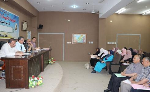 تربية الوسطى تجتمع برؤساء لجان الثانوية العامة