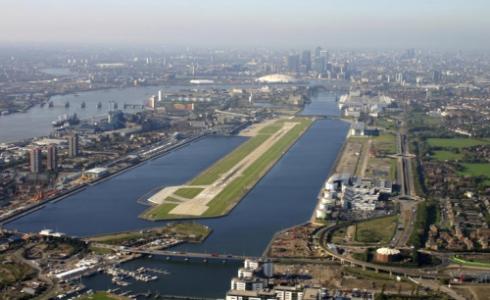 مطار لندن