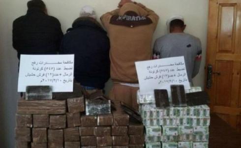 القبض علي تجار مخدرات