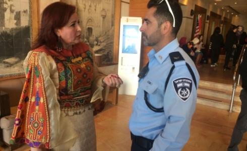 الاحتلال يمنع احتفالا بيوم المرأة في القدس