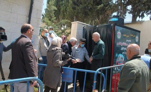 مديرية صحة بيت لحم تتسلم غرفة تعقيم من الدفاع المدني