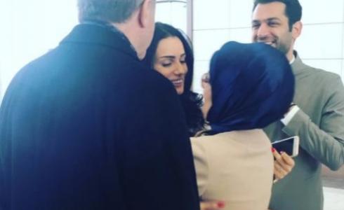 اردوغان و زوجته مع العروسان