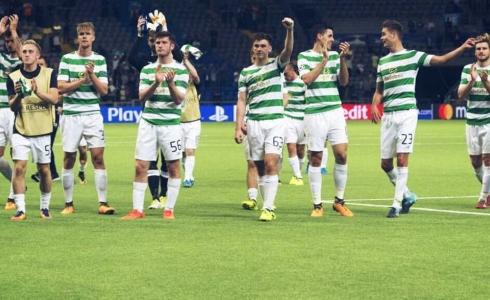لاعبو سلتيك الاسكتلندي بعد نهاية المباراة
