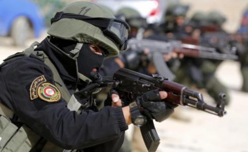 قوى الامن الفلسطينية