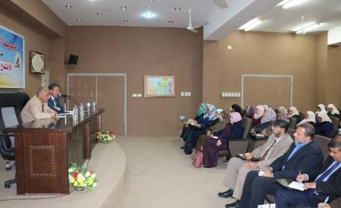 تربية الوسطى تجتمع بمدراء المدارس ومديراتها