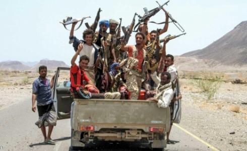 أرشيفية لمقاتلين موالين للقوات الشرعية في اليمن