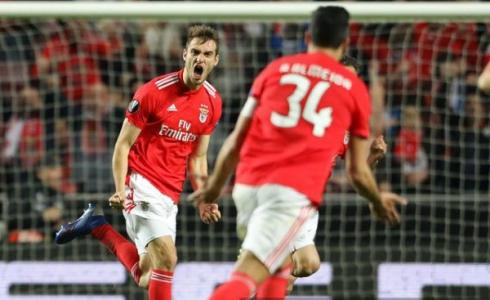 فرانشيسكو رييس فيريرا لاعب فريق بنفيكا - أرشيفية
