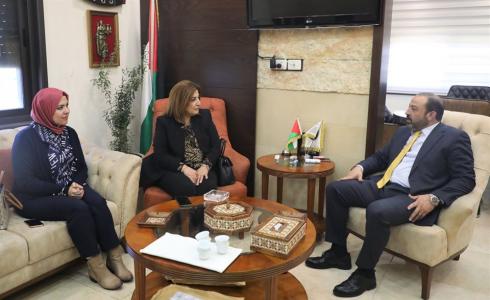 رئيس ديوان الفتوى والتشريع مع النائب العام