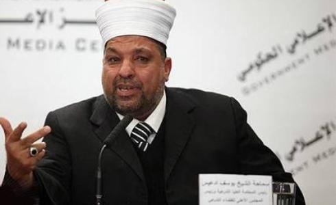 وزير الأوقاف والشؤون الدينية الشيخ يوسف ادعيس
