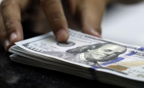 مصر تعاني من انخفاض احتياطياتها من الدولار في الفترة الأخيرة جراء انخفاض معدلات السياحة والاستثمار الأجنبي