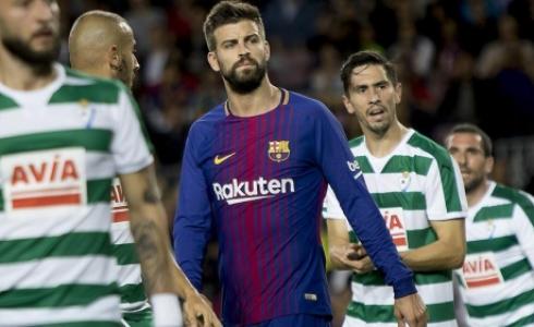 قائد فريق برشلونة الإسباني لكرة القدم جيرارد بيكيه