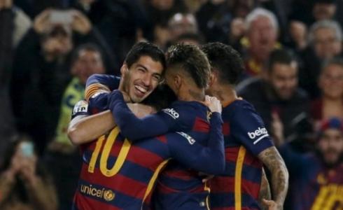 فرحة لاعبي برشلونة