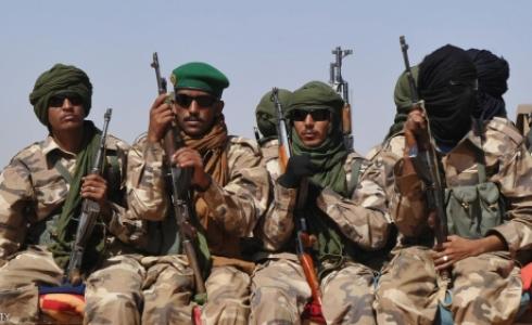 مقاتلون من الطوارق في مالي (أرشيف)