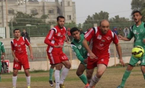 دوري غزة -البواب في منتصف الصورة-