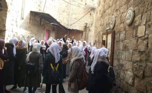 مدرسة ثانوية تنظم زيارات للبلدة القديمة بنابلس
