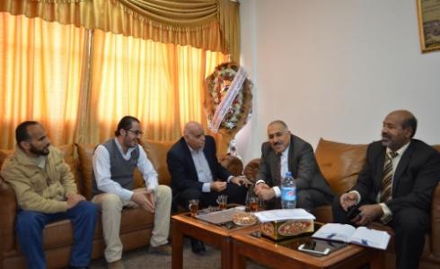 عابد يستقبل وفد من اتحاد الصناعات الخشبية