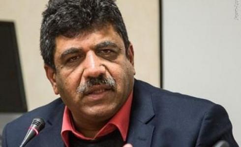  الكاتب والاكاديمي الفلسطيني زياد مدوخ 