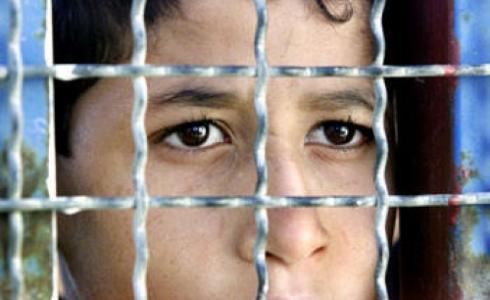 طفل فلسطيني في المعتقل