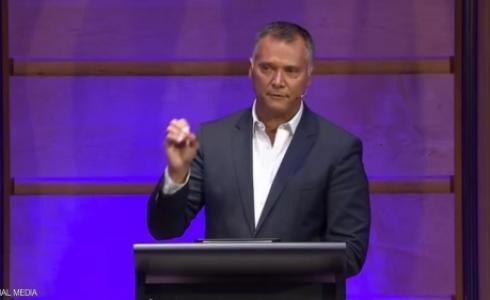 الصحفي الأسترالي ستان غرانت