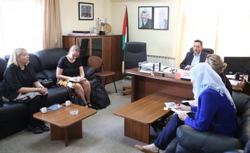 التربية تبحث مع وفد فنلندي تعزيز التعاون لدعم التعليم الفلسطيني